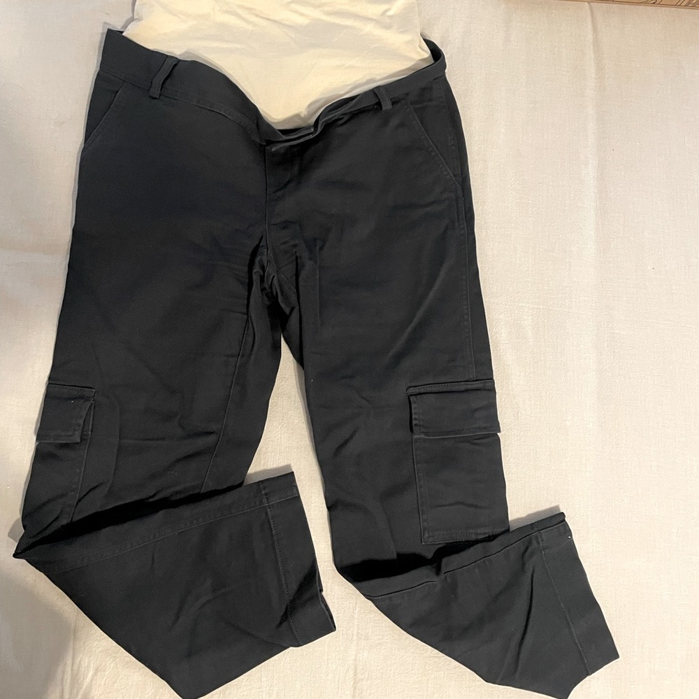 Gap maternity cargo pants black